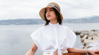 5 Outfit Kasual Ameera Khan yang Selalu On Point, Wajib Kamu Sontek!