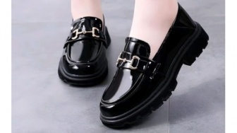 5 Rekomendasi Sepatu Docmart Wanita yang Lagi Hits, Bikin Penampilan Makin Kece!