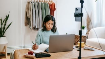 Stop Duduk Terlalu Lama! Otak Bisa Melemah Hingga Kesehatan Terancam