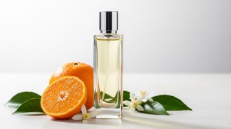 7 Rekomendasi Parfum Lokal Aroma Citrus yang Segar, Tahan Lama dan Anti Bau Keringat
