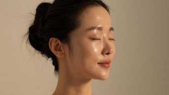 Kulit Berminyak Pakai Jenis Moisturizer Apa? Ini 3 Rekomendasi Terbaiknya