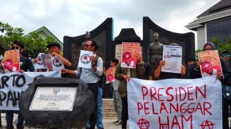 Soeharto Bukan Pahlawan, Ia Penjahat Kemanusiaan Suara Lantang Jogja Memanggil Tolak Keputusan Istana
