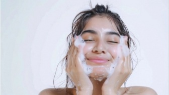 4 Cleanser Korea dengan Green Tea untuk Bersihkan Kotoran dan Lawan Jerawat
