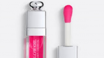 Gak Cuma Warnanya Cantik, 7 Lipstik Ini Kemasannya Super Estetik & Instagrammable