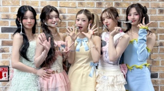 Fifty Fifty Ungkap Perasaan dan Emosi Cinta Penuh Warna di Lagu Skittlez