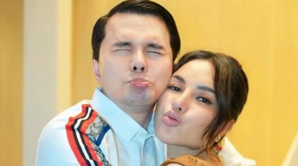 Nikita Mirzani Live bareng dr Oky Pratama Tak Langgar UU, Benarkah?