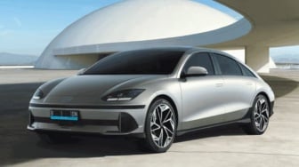 5 Pilihan Mobil Listrik yang Bisa Parkir Otomatis, dari BMW Seri 7 hingga Nissan Leaf