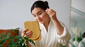 4 Serum Kombinasi Vitamin C dan Ferulic Acid, Bikin Wajah Glowing Merata