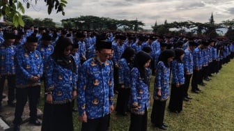 Rudy Susmanto Lantik Ribuan PPPK: Momen Haru Suradi, Penjaga Sekolah yang 20 Tahun Berjuang