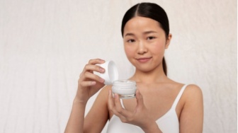 7 Day Cream Mengandung Anti Aging untuk Usia 30-an, Cegah Penuaan Lebih Awal!