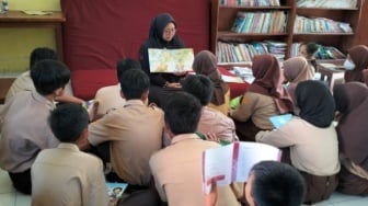 Cegah Brain Rot dengan Read Aloud