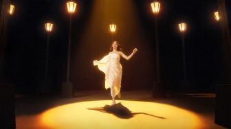 Naura Ayu Temukan Jati Diri Lewat Single Terbaru Lampu Jalan