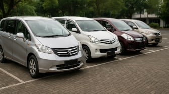 7 Mobil Bekas Paling Nyaman untuk Lansia Empuk Praktis dan Gak Bikin Capek