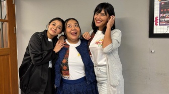 Tak Cuma Bikin Ngakak, Film Mertua Ngeri Kali Punya Pesan Mendalam tentang Keluarga