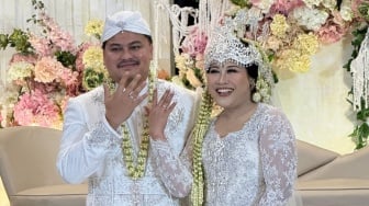 Souvenir Nikahan Boiyen Diungkap Tamu, Isinya Cuma Satu dan Cantik Banget