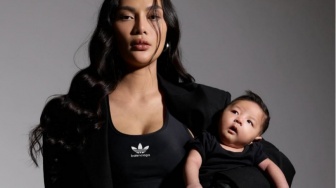 Jadi Single Mom, Erika Carlina Bakal Terima Masukan soal Cara Asuh Baby Andrew