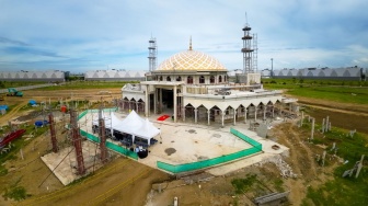 Jadi Magnet Baru: Begini Penampakan Masjid Al Ikhlas, Arsitektur Lingkaran dan Kubah Raksasa