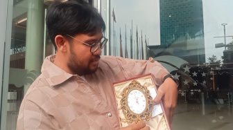 Hifdzi Khoir Bongkar Souvenir Pernikahan Boiyen, Unik Banget!