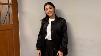 Naysilla Mirdad Lagi Serius Akting Nangis, Malah Digoda Bunda Corla: Ih Cantik Kali Kau Ya!