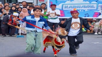Karnaval SCTV di Jember: Pesta Hiburan yang Ikut Menghidupkan Ekonomi Lokal