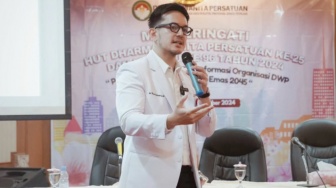 Komentar Nyinyir Soal Rahim Copot Viral, Dokter Irwin Lamtota Minta Maaf ke Dokter Gia Pratama