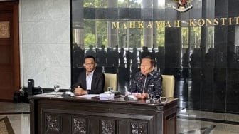 Dituduh Punya Ijazah Doktor Palsu, Arsul Sani Tak akan Lapor Balik: Kalau MK kan Nggak Bisa