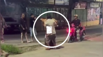 Detik-detik Anggota TNI AU Tikam Pria Depan Istrinya, Korban Tewas!