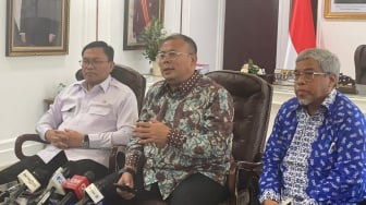 Viral Usul Ganti Ahli Gizi dengan Lulusan SMA, Ini Klarifikasi Lengkap Wakil Ketua DPR Cucun