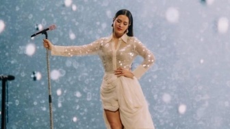 Blak-blakan, Raisa Sebut Lagu Si Paling Mahir Berisi Sindiran Halus?