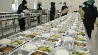 Kisruh Pendanaan Gaji Karyawan SPPG yang Belum Cair, Polemik MBG Jilid II?