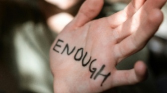 18 November: Cukup! Tidak Ada Lagi Alasan untuk Menoleransi Pelecehan Anak