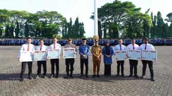 7 Polisi Ini Dapat Penghargaan Gubernur Sulsel Karena Mengungkap Penculikan Bilqis