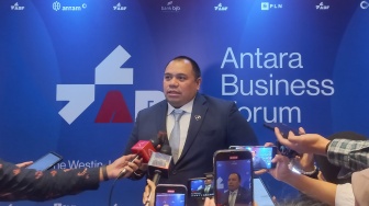 Danantara 'Wajibkan' Menkeu Purbaya Ikut Rapat Masalah Utang Whoosh