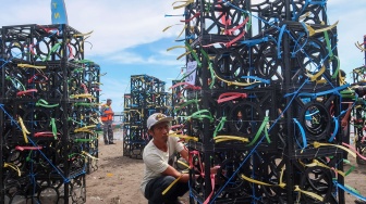 Banyuwangi Tenggelamkan 35 Apartemen Ikan untuk Pulihkan Laut