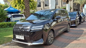 Wuling Akui Tak Mudah Pasarkan Kendaraan Elektrifikasi di Indonesia