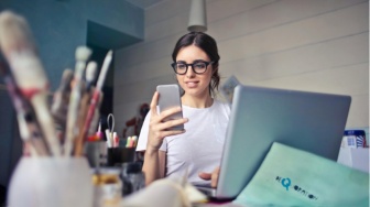 Raditya Dika dan Die with Zero: Cara Baru Melihat Uang, Kerja, dan Pensiun