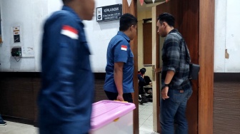 Kejati Geledah Ruang Kepala BKAD Pemprov Sulsel Dijaga Ketat TNI