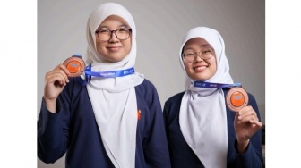 Siswi SMA Cetak Prestasi Nasional Lewat Riset Biolarvasida dari Limbah Dapur