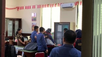 BREAKING NEWS: Kejati Sulsel Geledah Kantor Dinas Tanaman Pangan