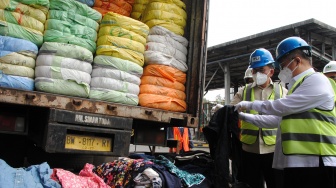 Sepakat dengan Purbaya, Mendag Tegaskan Bayar Pajak Tak Bisa Jadikan Impor Pakaian Bekas Legal