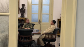 Prabowo dan Dasco Bertemu di Istana: Bahas Kesejahteraan Ojol hingga Reforma Agraria