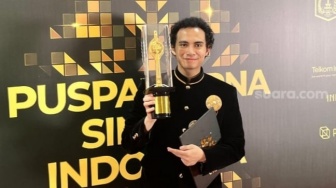 So Sweet, Omara Esteghlal Dedikasikan Piala Citra Pertamanya untuk Prilly!