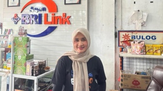 Dari Bengkel Desa Jadi Penggerak Inklusi Keuangan: Ini Kisah AgenBRILink Mulia Motor di Riau