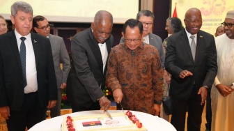 Hadiri Acara 50 Tahun Kemerdekaan Republik Angola, Mendagri: Kehormatan Besar bagi Rakyat Indonesia
