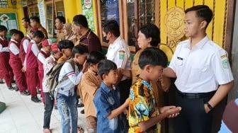 Banjir Lahar Semeru Hancurkan SDN Supiturang 2 Lumajang, Siswa Kini Numpang Belajar di Sekolah Lain!