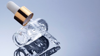 5 Rekomendasi Serum Bakuchiol untuk Samarkan Tanda Penuaan Usia 40-an