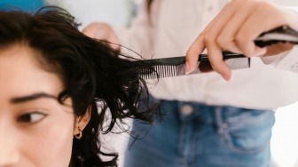 Arti Mimpi Potong Rambut Menurut Primbon Jawa, Pertanda Baik atau Buruk?