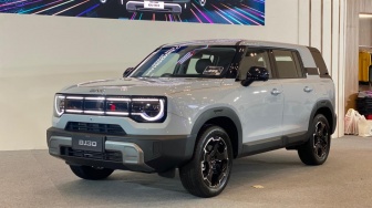 BAIC BJ30 Hybrid Terpesan 200 Unit, Konsumen Mulai Terima Unit di GJAW 2025