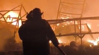 Puluhan Warga Penuhi Area Kebakaran Hebat di Bogor Hingga Persulit Kerja Damkar