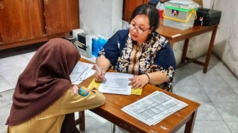 Derita Guru Saat Kurikulum Terus Berubah, Kesejahteraan Jalan di Tempat Hingga AI yang Ancam Profesi